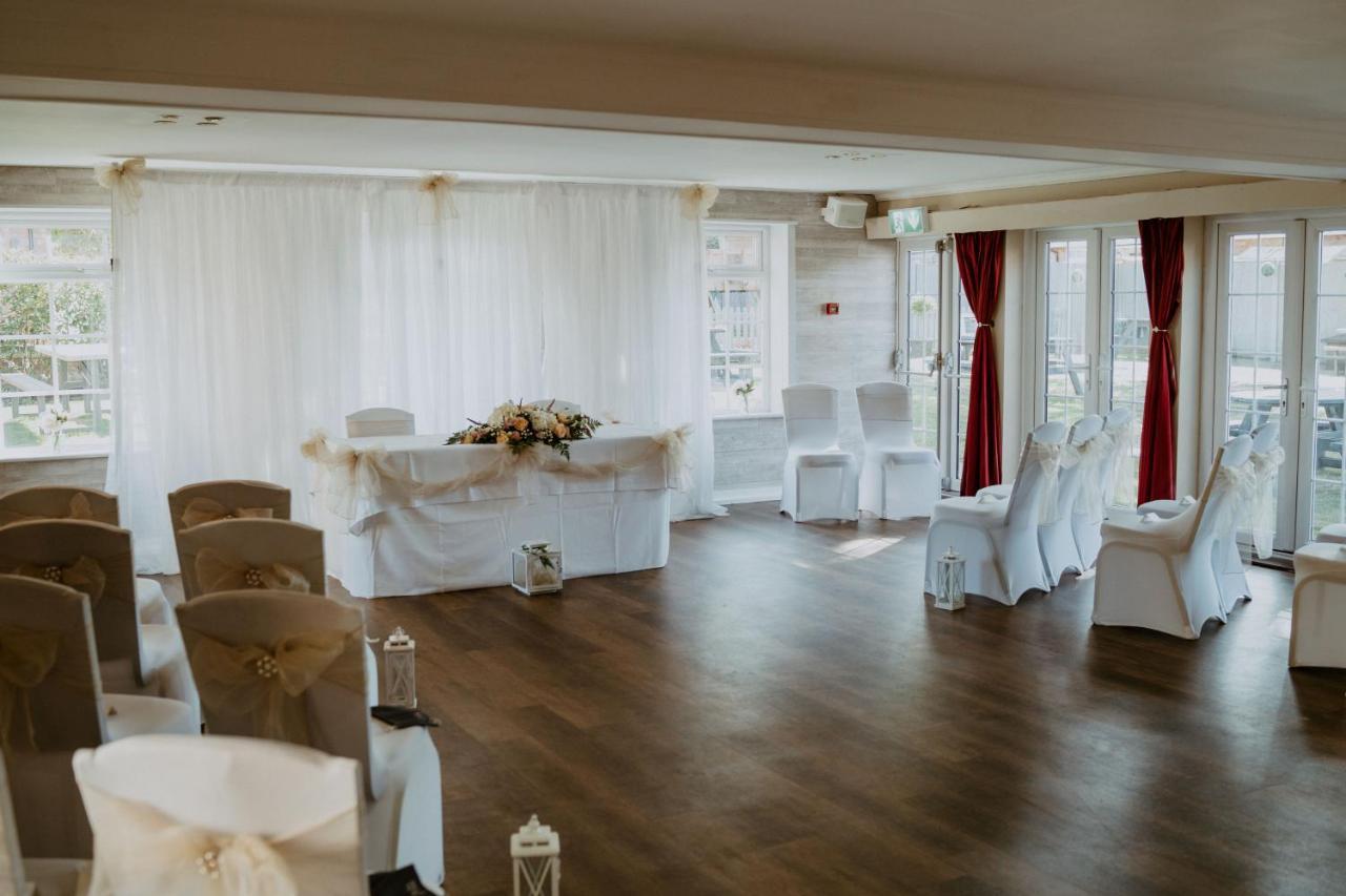 מלון Hilton House מראה חיצוני תמונה