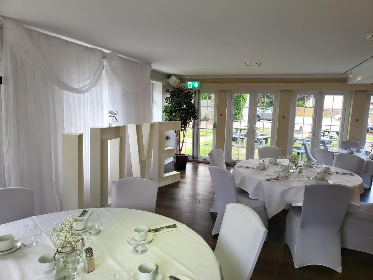 מלון Hilton House מראה חיצוני תמונה
