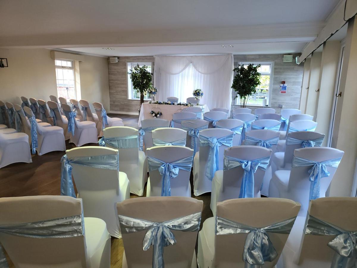 מלון Hilton House מראה חיצוני תמונה