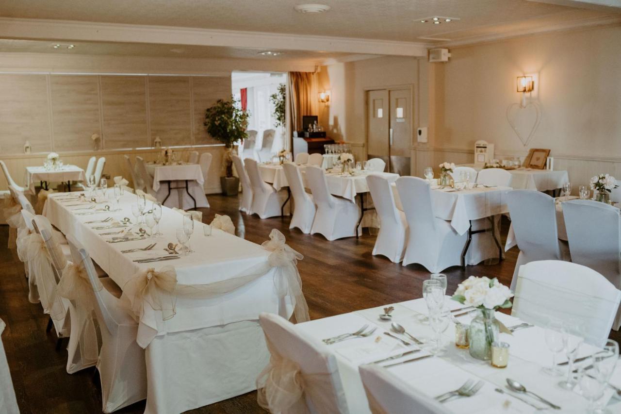 מלון Hilton House מראה חיצוני תמונה