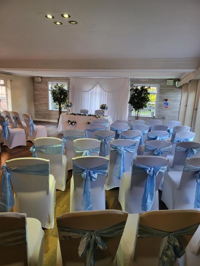 מלון Hilton House מראה חיצוני תמונה