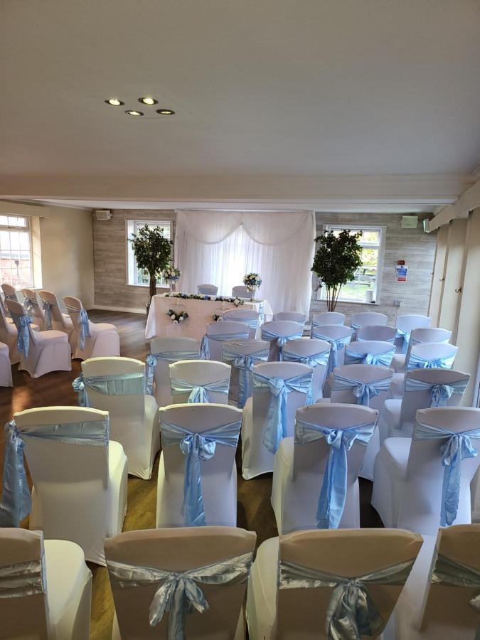 מלון Hilton House מראה חיצוני תמונה
