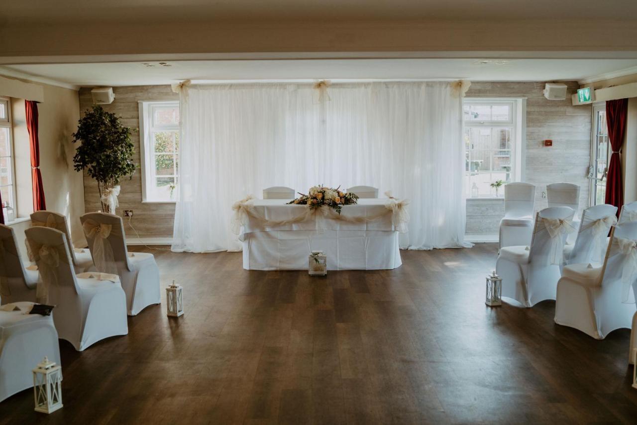 מלון Hilton House מראה חיצוני תמונה